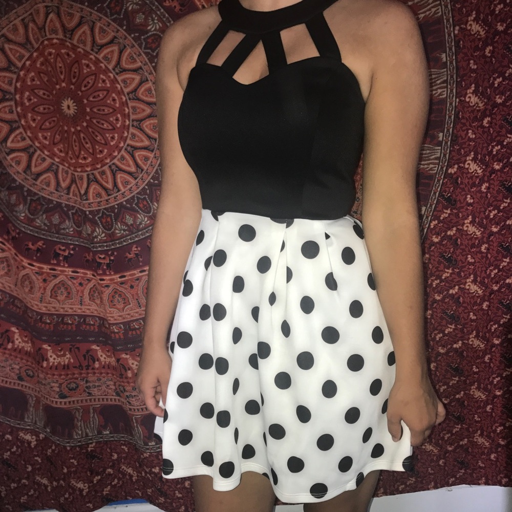 Polka dot dress (formal)